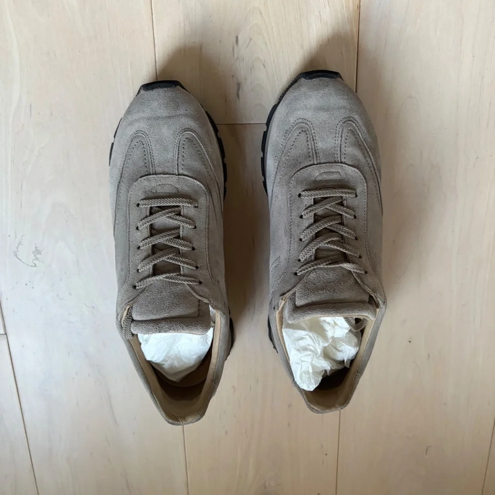 Koio | Retro Runners in Mineral Suede - Picture 3 of 4